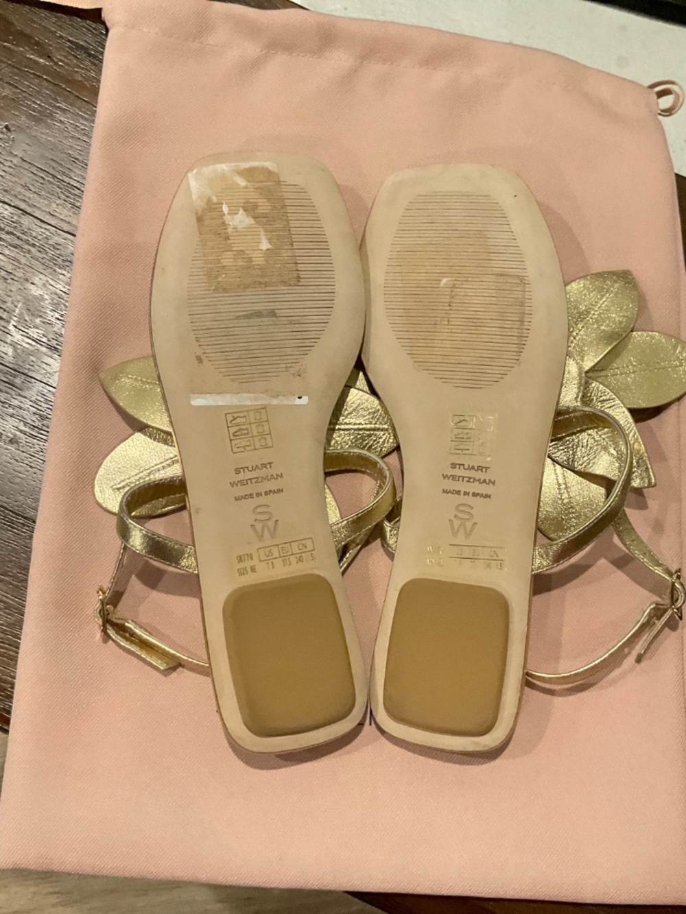 Stuart Weitzman Paradise Sandals Gold Leather Size 7 - Picture 5 of 7